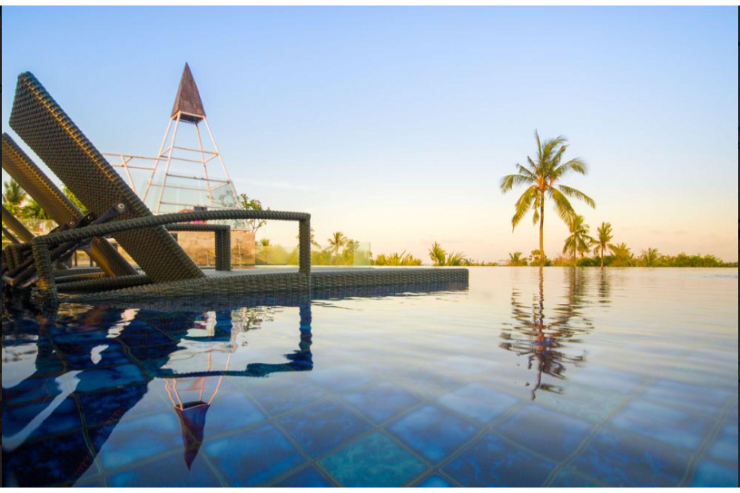 ฟ็อกซ์ โฮเต็ล จิมบารัน บีช Hotel จิมบาราน ภายนอก รูปภาพ