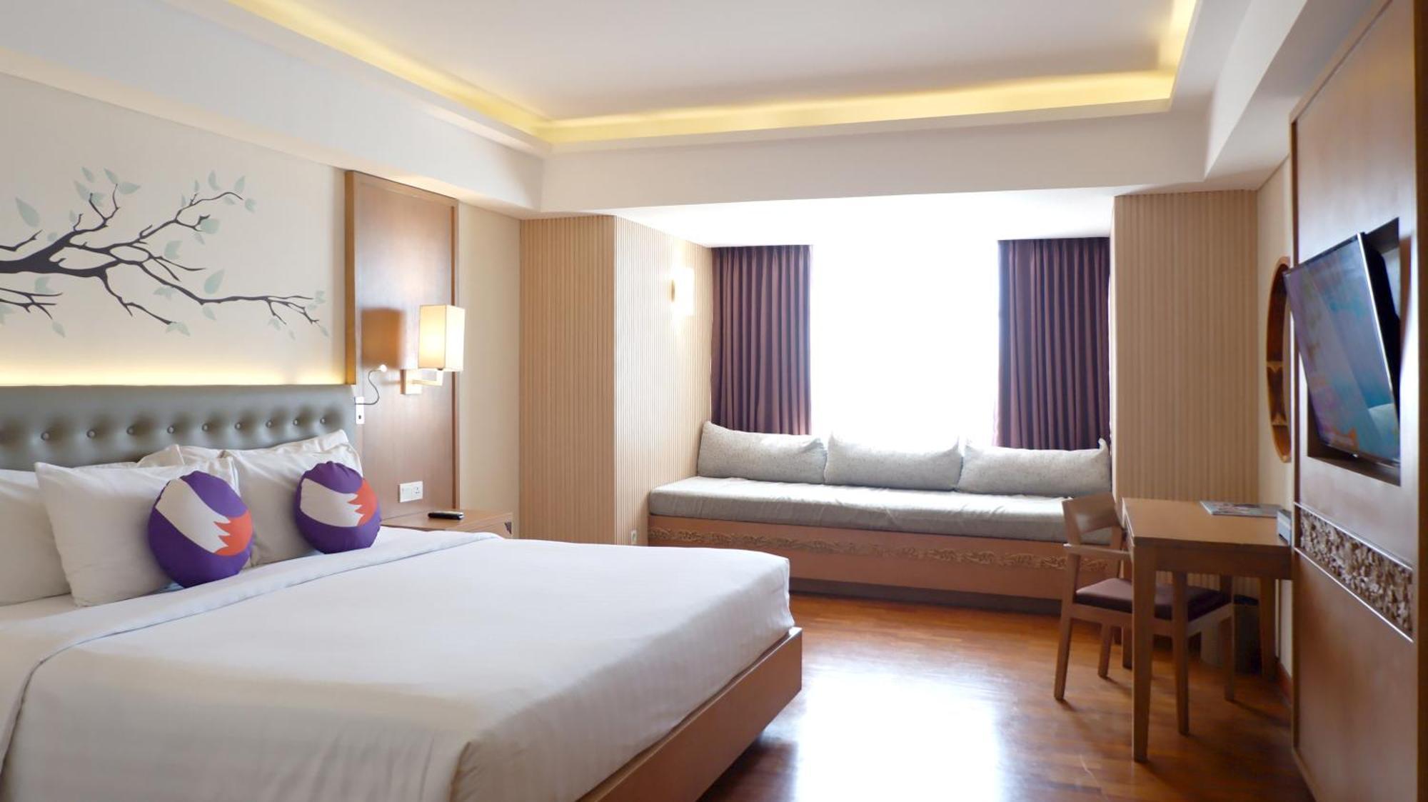 ฟ็อกซ์ โฮเต็ล จิมบารัน บีช Hotel จิมบาราน ภายนอก รูปภาพ